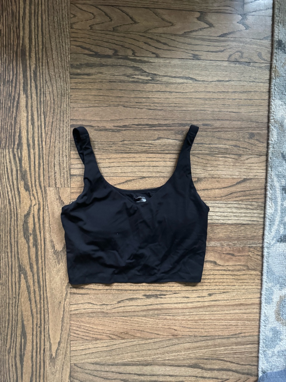 aerie Black Scoop Neck Crop Athletic Tank with built in bra